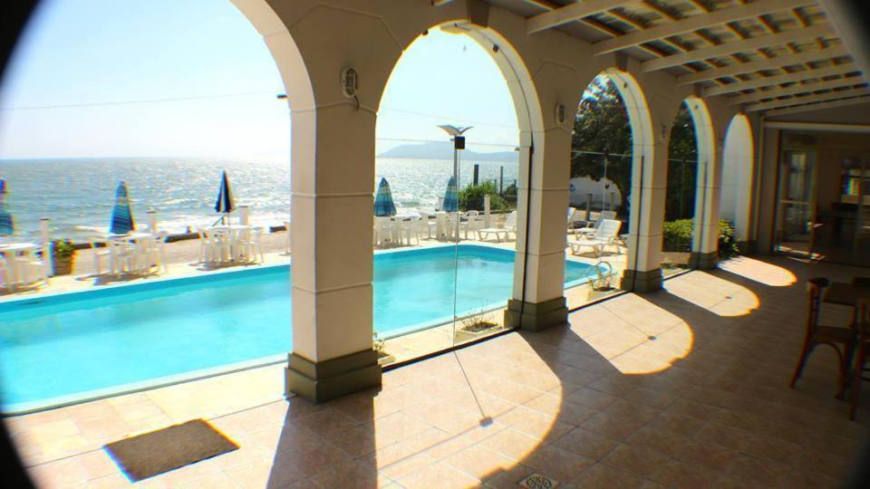 Apartamento Lexus Beira Mar - Apt 101 Florianópolis Buitenkant foto